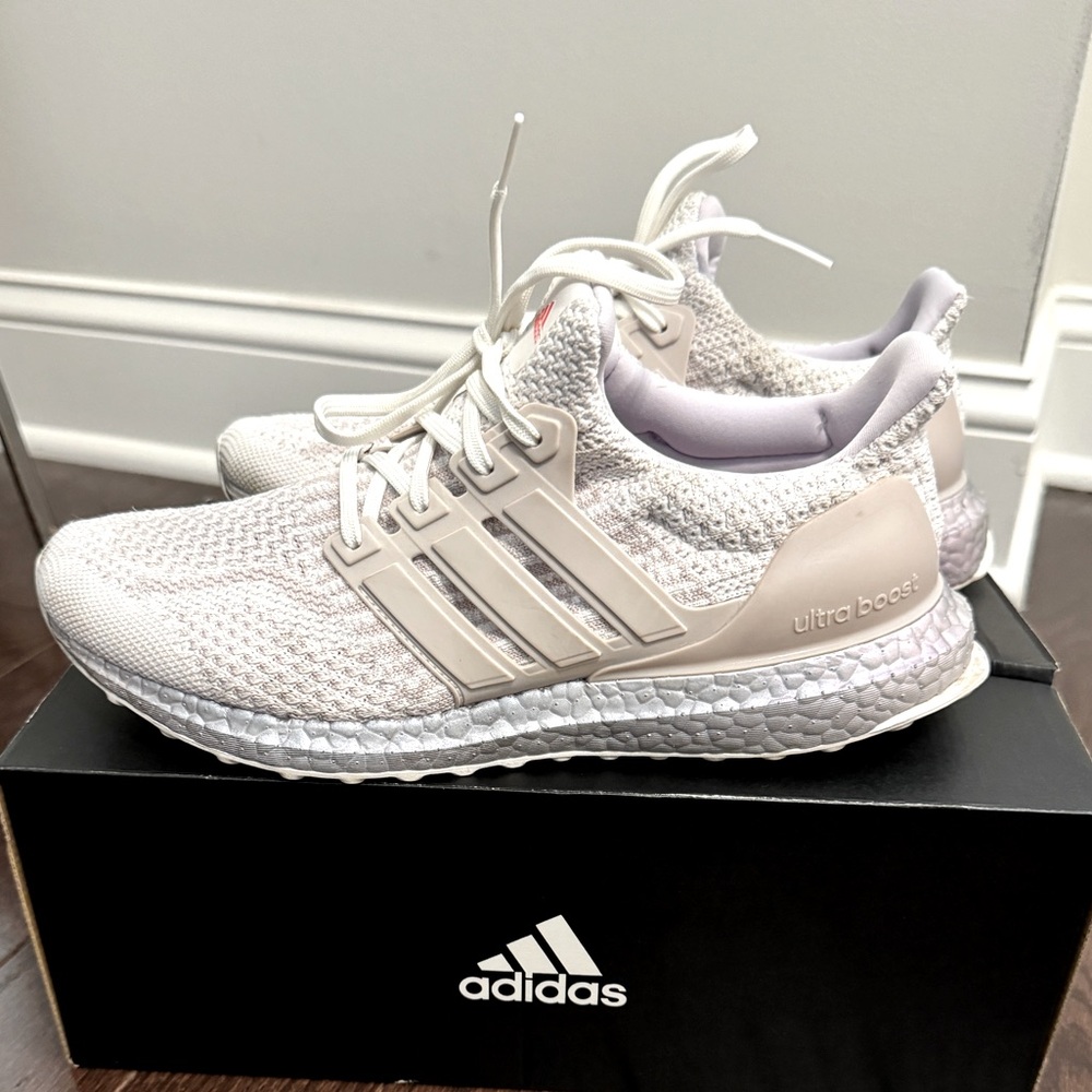 Adidas Ultraboost 5.0 DNA 9